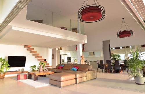 Moo 5 Villa | Experience Oceanfront Bliss at Lora: 4-Star Retreat