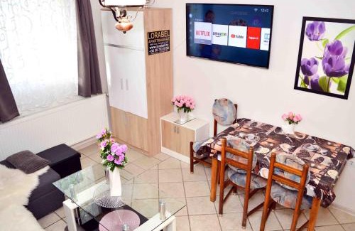 Heviz Apartment | Guest Rated 10/10: Lorabel Apartmanház in Hévíz