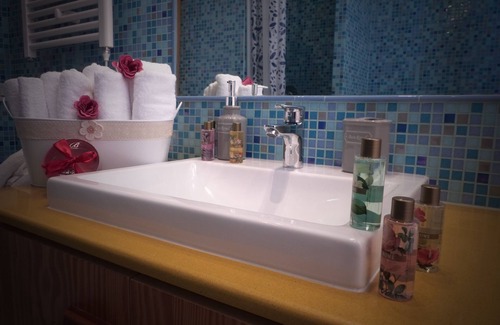 Montecalvario Apartment | Mini Suite SOFIA: Ideal for Families with Kitchen Amenities