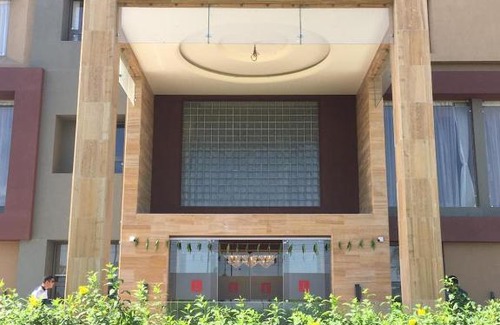 Jamnagar Hotel | Eco-Friendly Stay at Lords Eco Inn Jamnagar with Breakfast