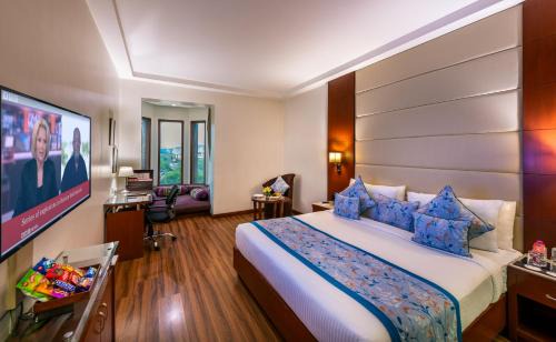 Sangram Colony Hotel | Discover Lords Plaza Jaipur: Cozy Family-Friendly Stay
