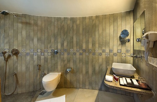 Chotila Hotel | Relax at Lords Resort Chotila: Family-Friendly Amenities