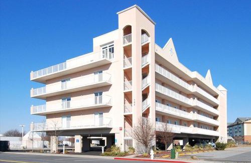 North Ocean City Apartment | Discover Lorelei II 101: Family-Friendly with Pool Access