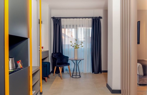 Eski Lara Hotel | Discover Comfort at Lorem Hotel with Ocean Views & Pool
