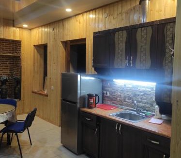 Tsqneti Apartment | Child-Friendly Loreta: Guest Rated 10/10 for Comfort