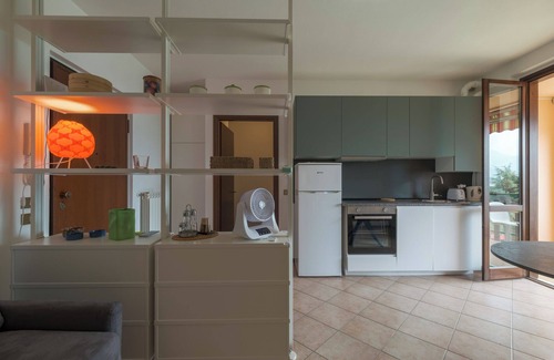 Marone Apartment | Cozy Loreto Sunset Apartment with Kitchen & Child-Friendly Space