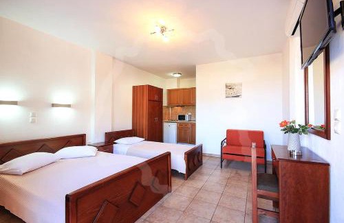 Chrisi Ammoudia Apartment | Oceanfront Loretta Studio with Excellent 9.2/10 Ratings