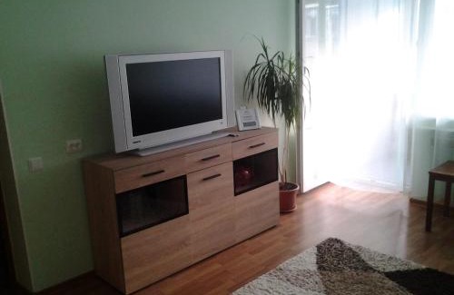 Narva Apartment | Pet-Friendly Escape at Lori Apartment - Rated 9.6/10