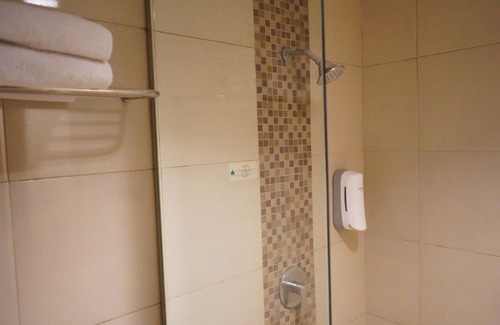 Sukaraja Hotel | Budget-Friendly Syariah Hotel Sentul with Pool & Spa