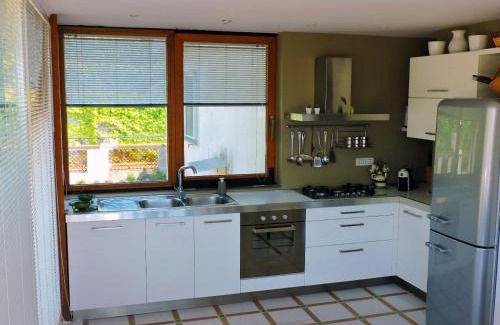 Marina di Puolo House | Elegant Stay at Loris House with Oceanfront Views