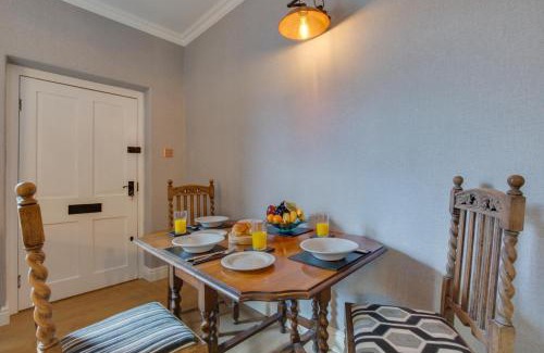 Skipton House | Unforgettable Stays at Lorna Loom – Rated 9.7/10 for Families