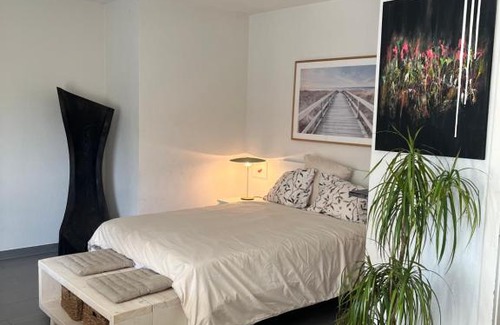Breitenrain Apartment | Pet-Friendly Lorraine: Rated 8.7/10 by Happy Guests