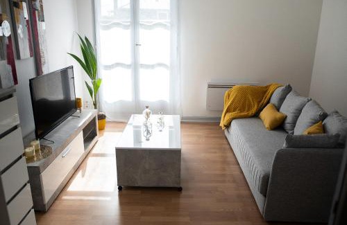 Mantes-la-Jolie Apartment | Family-Friendly Stay at Lorraine with Great Guest Reviews