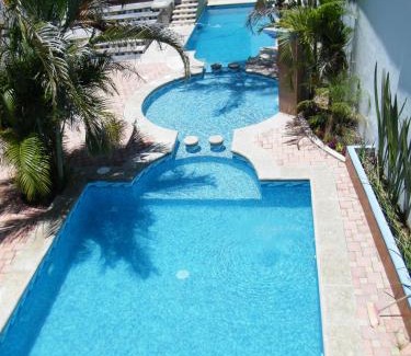 Jalpan de Serra Hotel | Budget-Friendly Los Ángeles Hotel with Pool & Breakfast