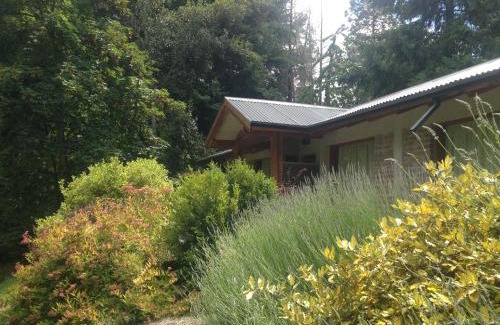 El Bolson Bed & Breakfast | Delightful Los Abetos B&B: 4-Star Stay with Pool Access