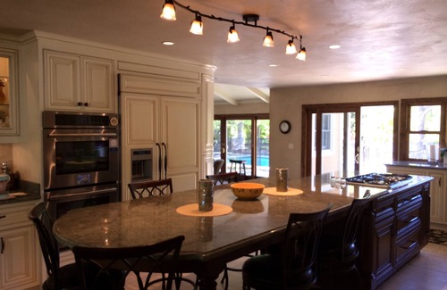 Los Altos Hills Villa | Experience Los Altos Hills Villa: 10/10 Ocean View Retreat