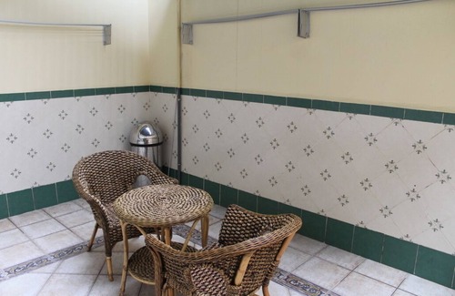 Alicante Apartment | Los Angeles Hostel
