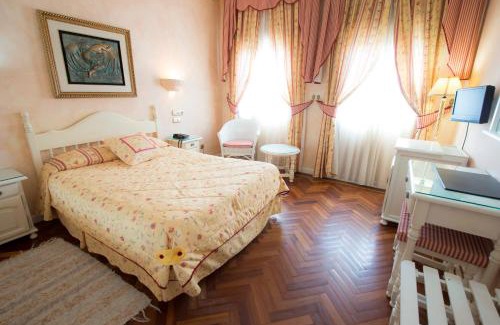 Dosbarrios Hotel | Comfortable Stay at Los Arcos with Pet-Friendly Amenities