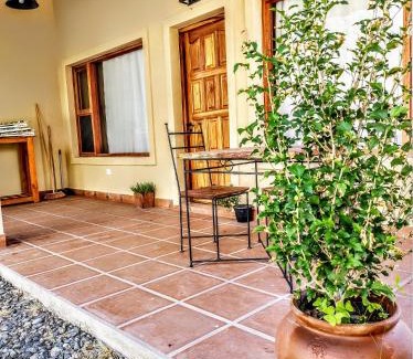 Cafayate House | Pet-Friendly El Aromo: Guest Rated 10/10 for Families