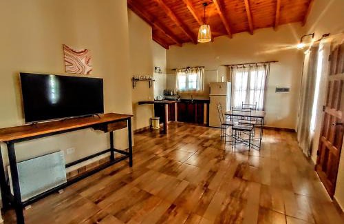 Cafayate House | Pet-Friendly El Aromo: Guest Rated 10/10 for Families