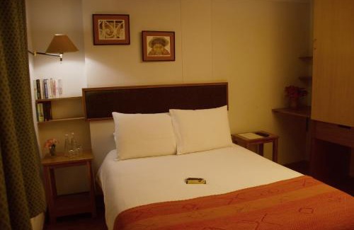 Cusco Historic Center Bed & Breakfast | Cozy Los Aticos B&B with Coworking & Hot Tub Amenities