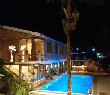 Reconquista Hotel | Discover Los Brunos Posada: Family-Friendly with a Pool