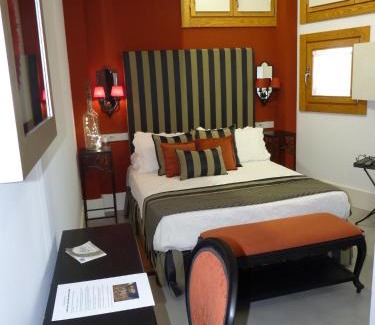 Briones Hotel | Discover Los Calaos de Briones: Family-Friendly Getaway