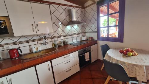 Agulo House | Los Cerrajones: Breathtaking Ocean Views and Pet-Friendly Stays