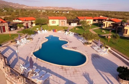 San Rafael Villa | Discover Comfort at Los Chalecitos with Pool and Breakfast