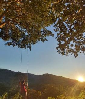 Potrero Grande Cabin | Inviting Los Chocuacos: Family-Friendly with Pool & Dining