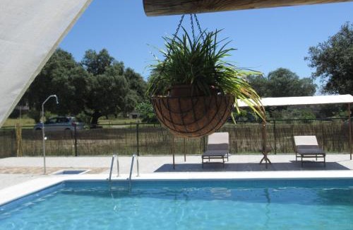 La Roca de la Sierra House | Pet-Friendly Retreat at Los Chozos de la Roca with Pool
