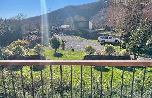Branosera Ski Chalet | Pet-Friendly Getaway at Los Chozos de la Braña, Rated 9.9