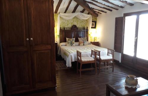 Cuzcurrita de Rio Tiron House | Highly Rated Family-Friendly Stay at Los Colmenares