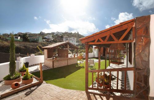 San Juan de la Rambla House | Discover Los Diablitos 2B: Oceanfront Family Getaway