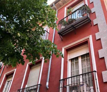 Malasana Apartment | Malasaña Loft: Guest Rated 9.1 in Madrid's Vibrant Scene