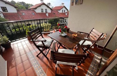 Comillas City Center Apartment | Family-Friendly Retreat at Los Girasoles - Rated 9.3/10