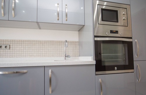 Castillo de la Duquesa Apartment | Los Granados de la Duquesa: Ocean View with Top Amenities