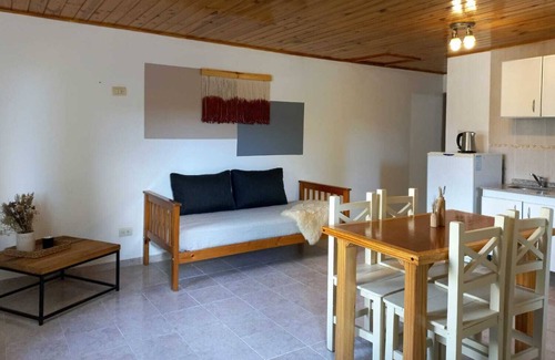 El Calafate Apartment | Guest Rated 10/10: Los Guindos with Spa & Pet-Friendly Amenities