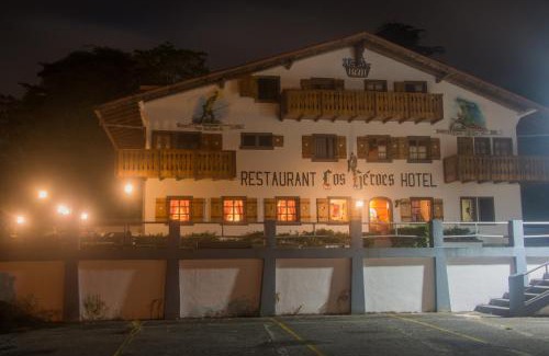 Arenal Hotel | Exceptional Stay at Los Héroes with Pool & Family-Friendly Amenities