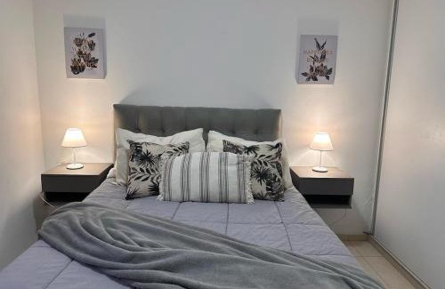 Mendoza City Center Apartment | Pet-Friendly Retreat at Los Halcones - 4-Star Comfort