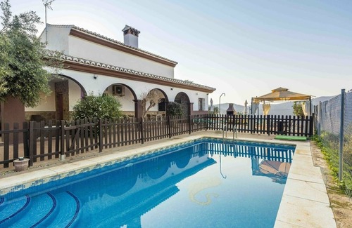 Totalan Villa | Experience Los Hidalgos de Totalán: Oceanfront Retreat Awaits