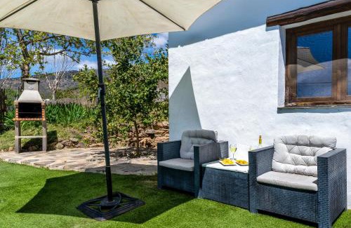 Carataunas House | Discover Los Llanos: Top-Rated Hotel with Ocean Views