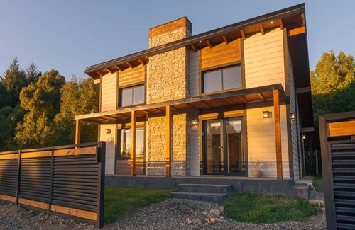 San Martin de los Andes Ski Chalet | Premier Family-Friendly Stay at Los Maitenes - 4 Stars