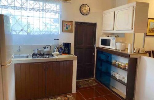 Portoviejo Apartment | Pet Friendly Retreat at Los Mangos Posadamanabita