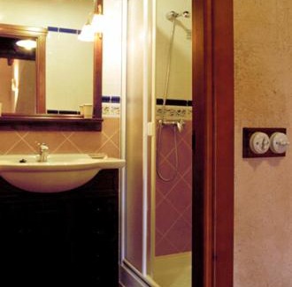 Mora de Rubielos Apartment | Pet-Friendly Retreat at Los Masecicos - Rated 9.2/10