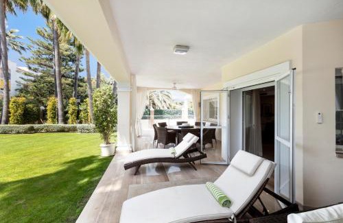 San Pedro de Alcantara Villa | Los Molineros - 8 Bedroom Villa