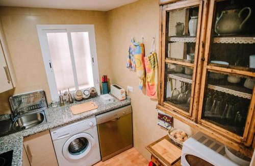 Zaidin Apartment | Family-Friendly Retreat at Los Morales de Granada