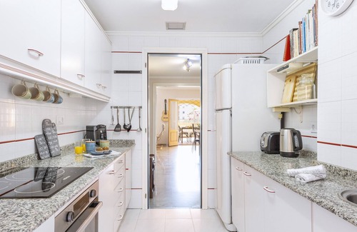 Aduanas Apartment | Prime Location at Los Olivos - Steps from Ocean & Amenities!