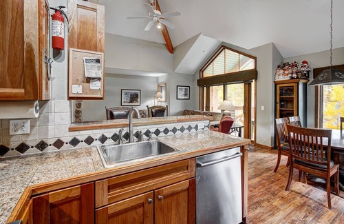 Four O'Clock Condo | Discover Los Pinos: Family-Friendly Haven with Spa & Pool