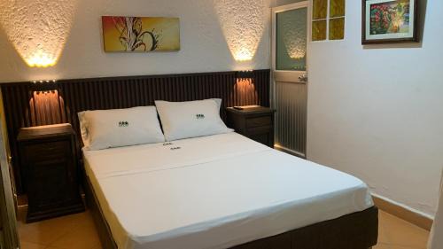 Villa Restrepo Hotel | Los Pinos EcoHotel